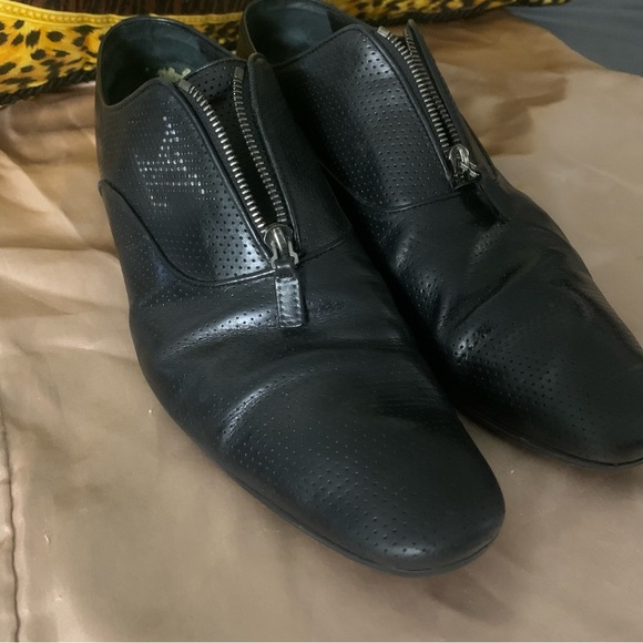 Louis Vuitton Loafers - Picture 1 of 13